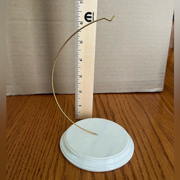 Hallmark Ornament Display Stand - Picture 2 of 11